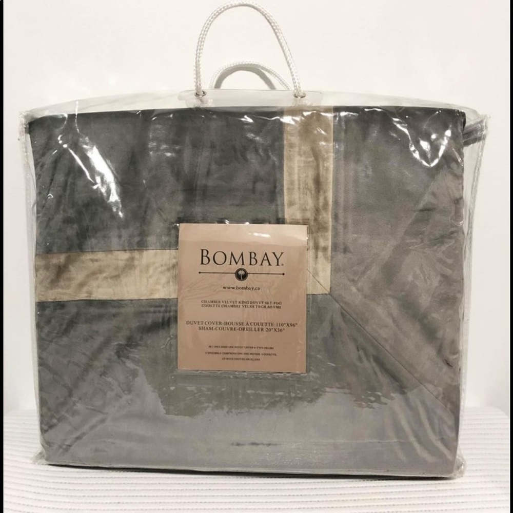 Bombay duvet cover with 2 pillows covers - brand new in cover